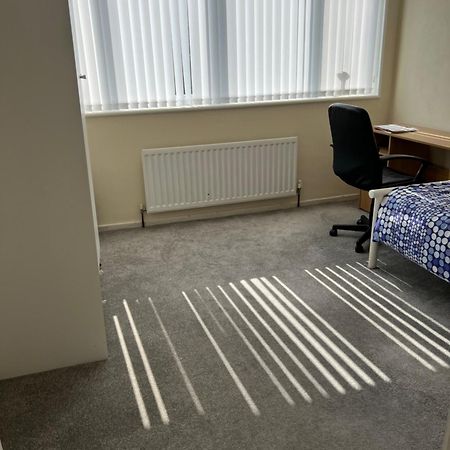 Вілла Share House Ранкорн Екстер'єр фото